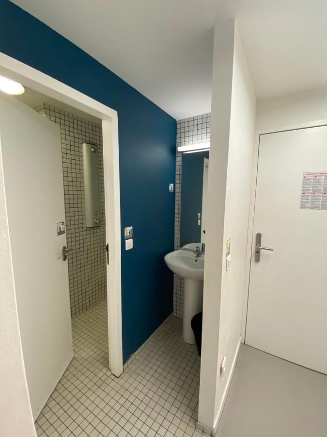 Auberge De Jeunesse Hi Lille Bagian luar foto