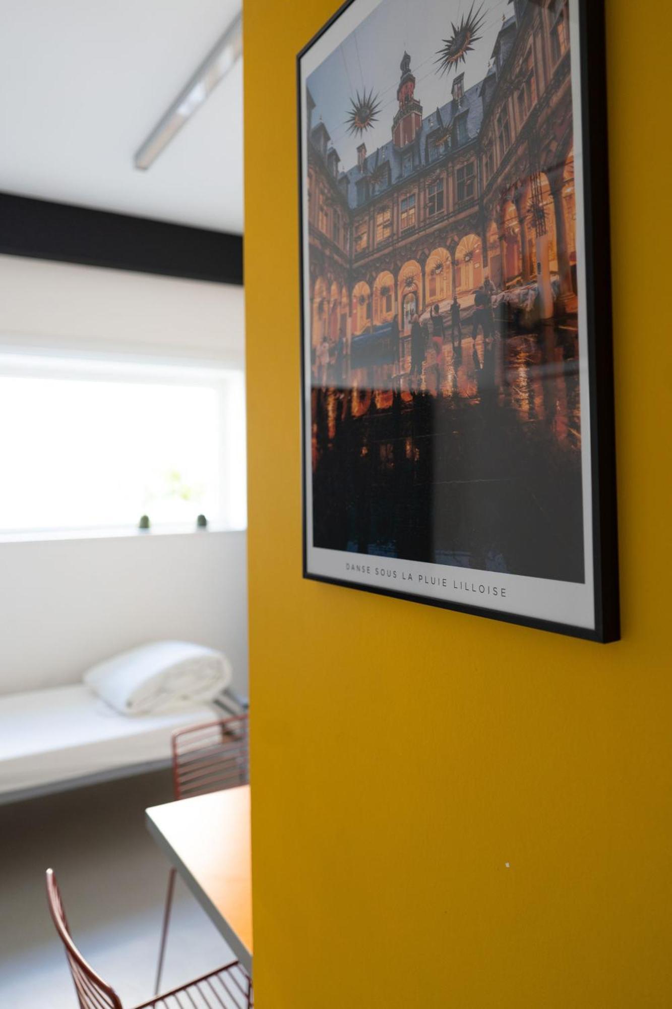 Auberge De Jeunesse Hi Lille Bagian luar foto